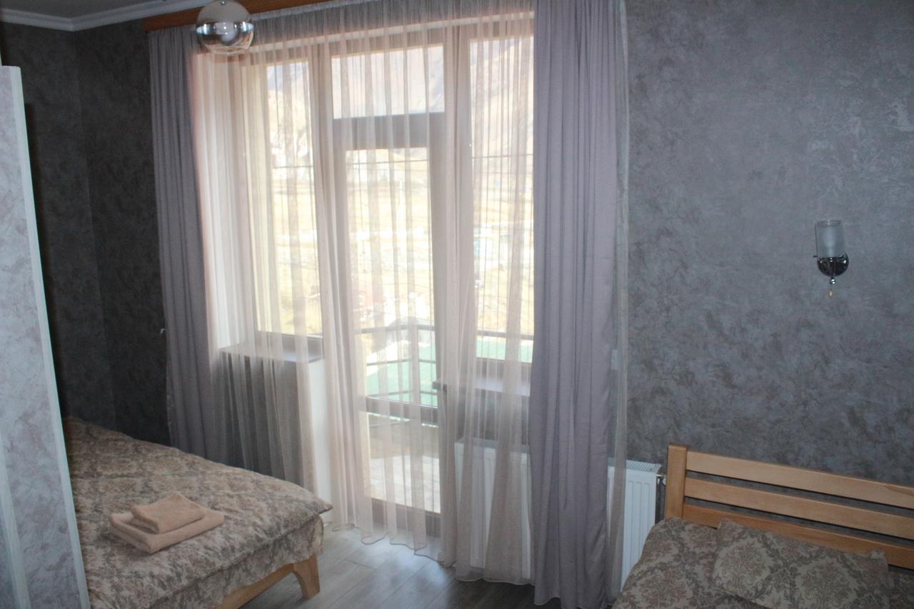 Hotel Gergeti Kazbegi Exterior photo